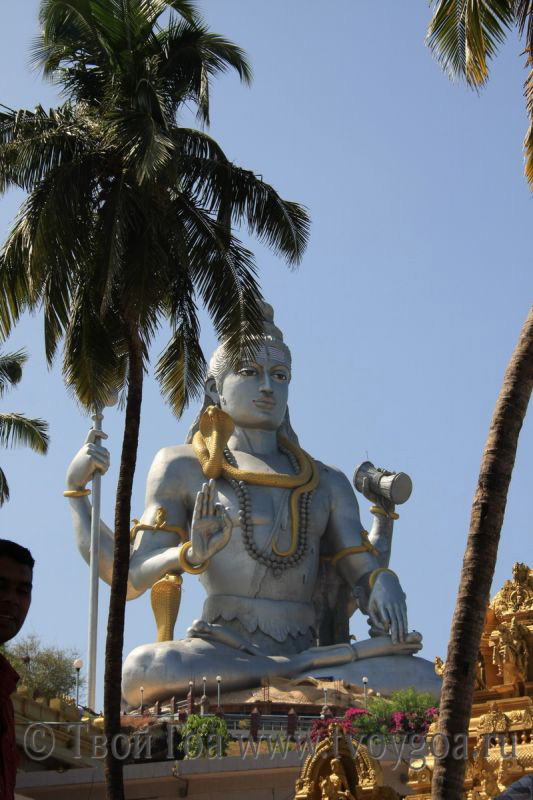 статуя самого почитаемого Бога Шивы в Мурудешваре
